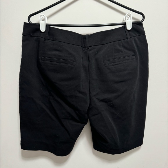 White House Black Market Black Women's Shorts - Picture 2 of 5